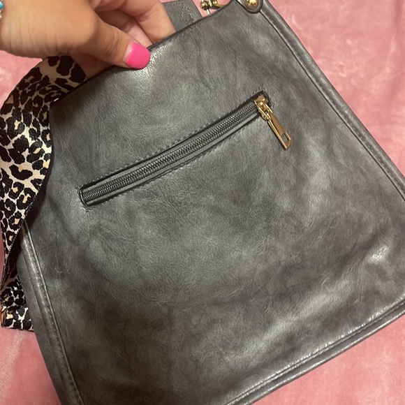 Boutique guitar strap purse - Picture 4 of 13